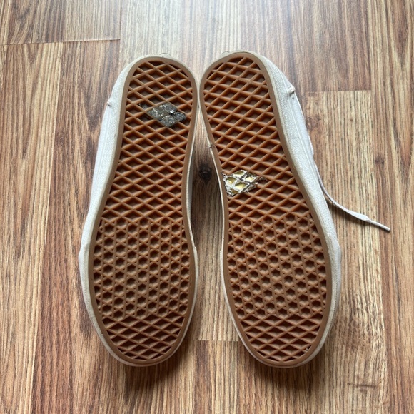 VANS “old skool” White & Gold - Picture 3 of 4